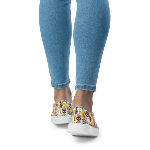 Happy Jungle Tiki Cat – Women’s slip-on canvas shoes – #000006